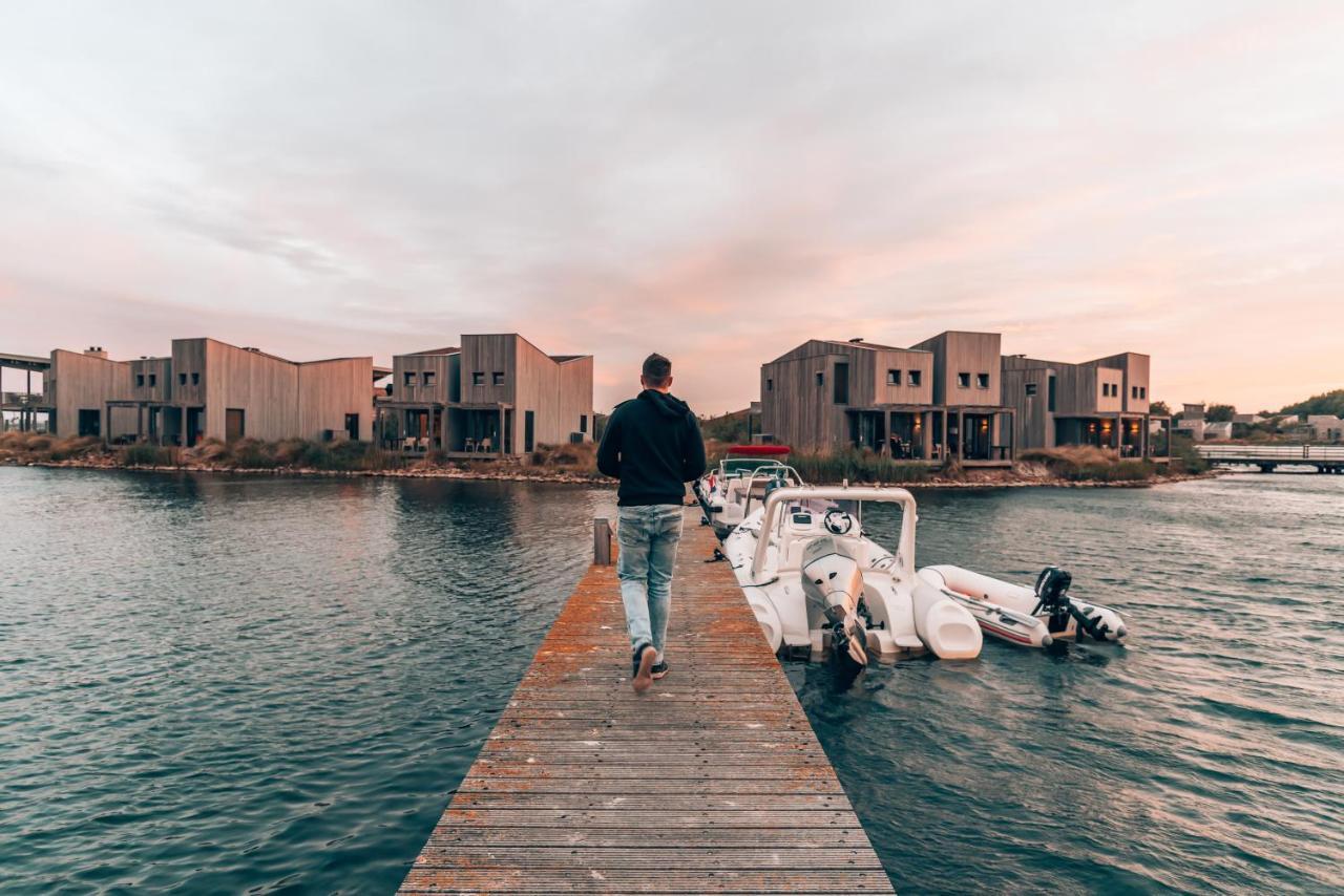 Oasis Punt-West Hotel & Beach Resort Ouddorp Exterior photo
