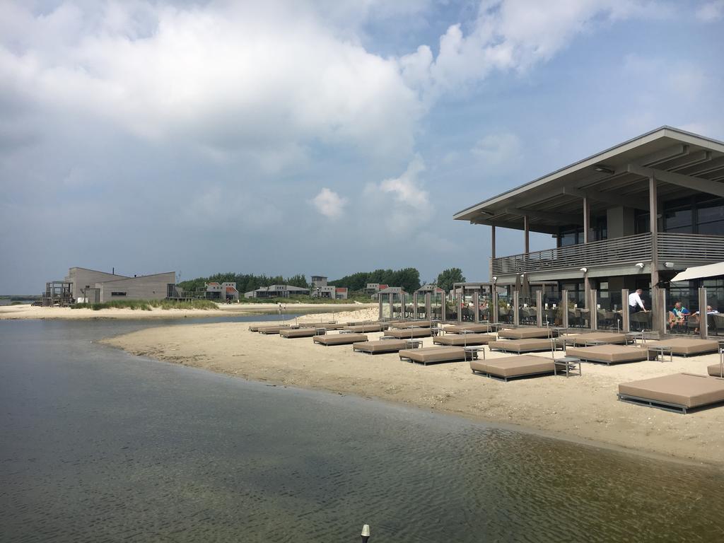 Oasis Punt-West Hotel & Beach Resort Ouddorp Exterior photo