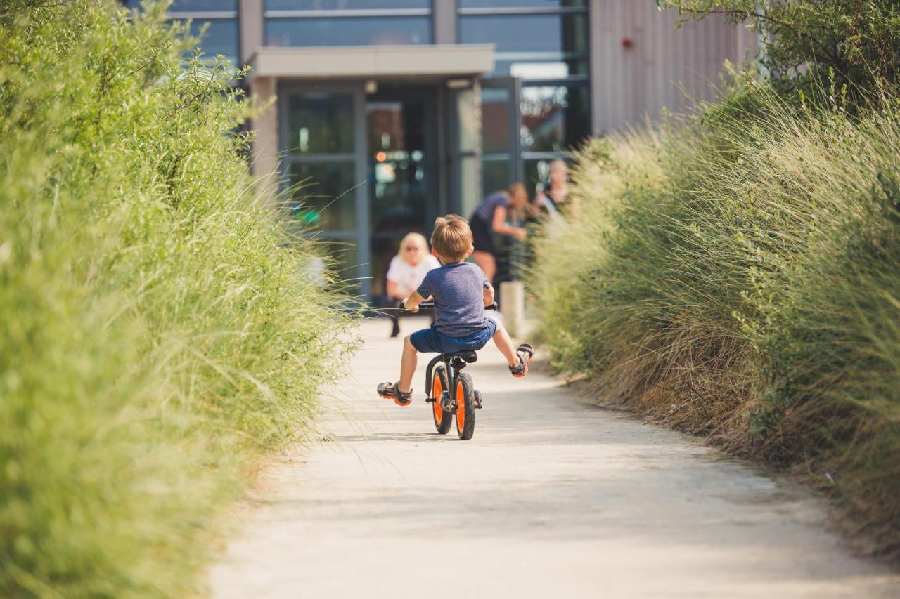 Oasis Punt-West Hotel & Beach Resort Ouddorp Exterior photo